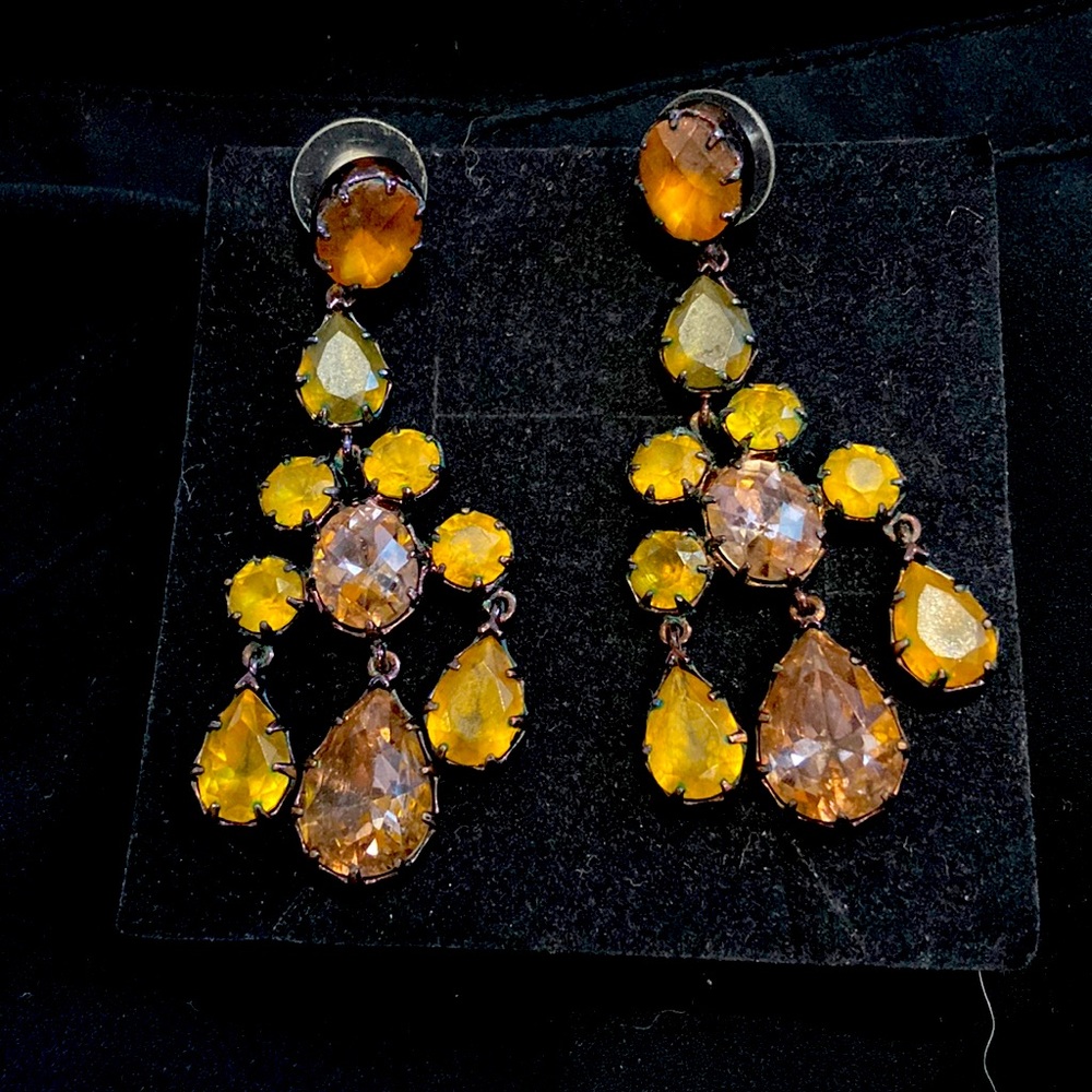 Stella & Dot statement earring